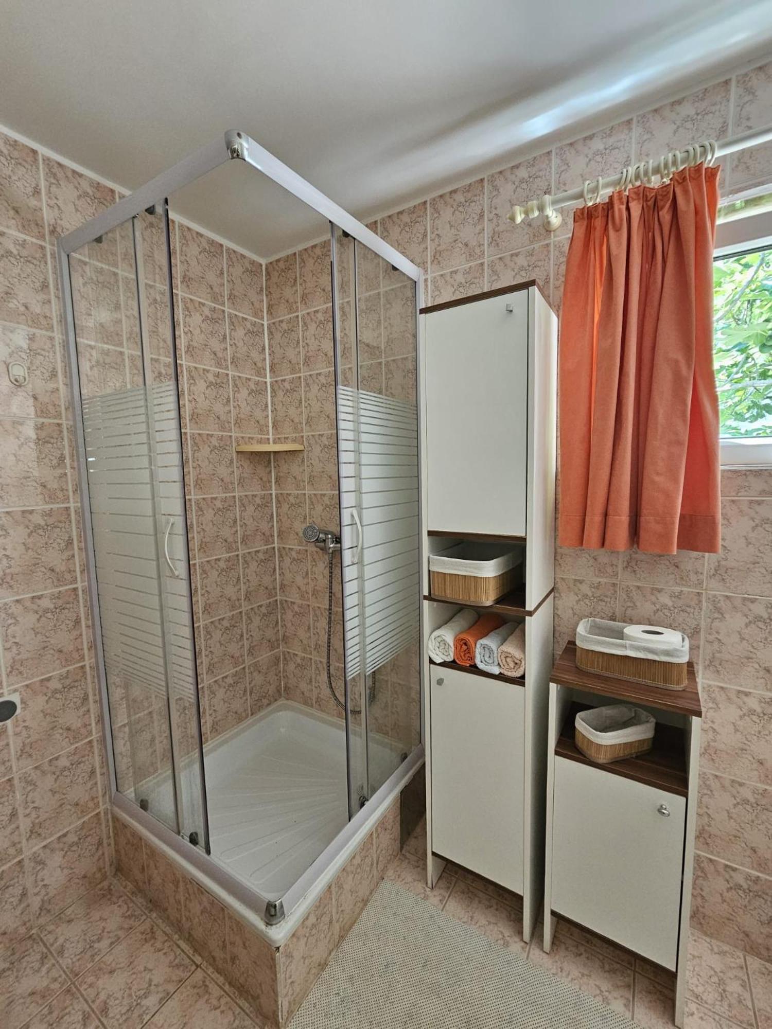 Studios Dolcek Крвавица Экстерьер фото