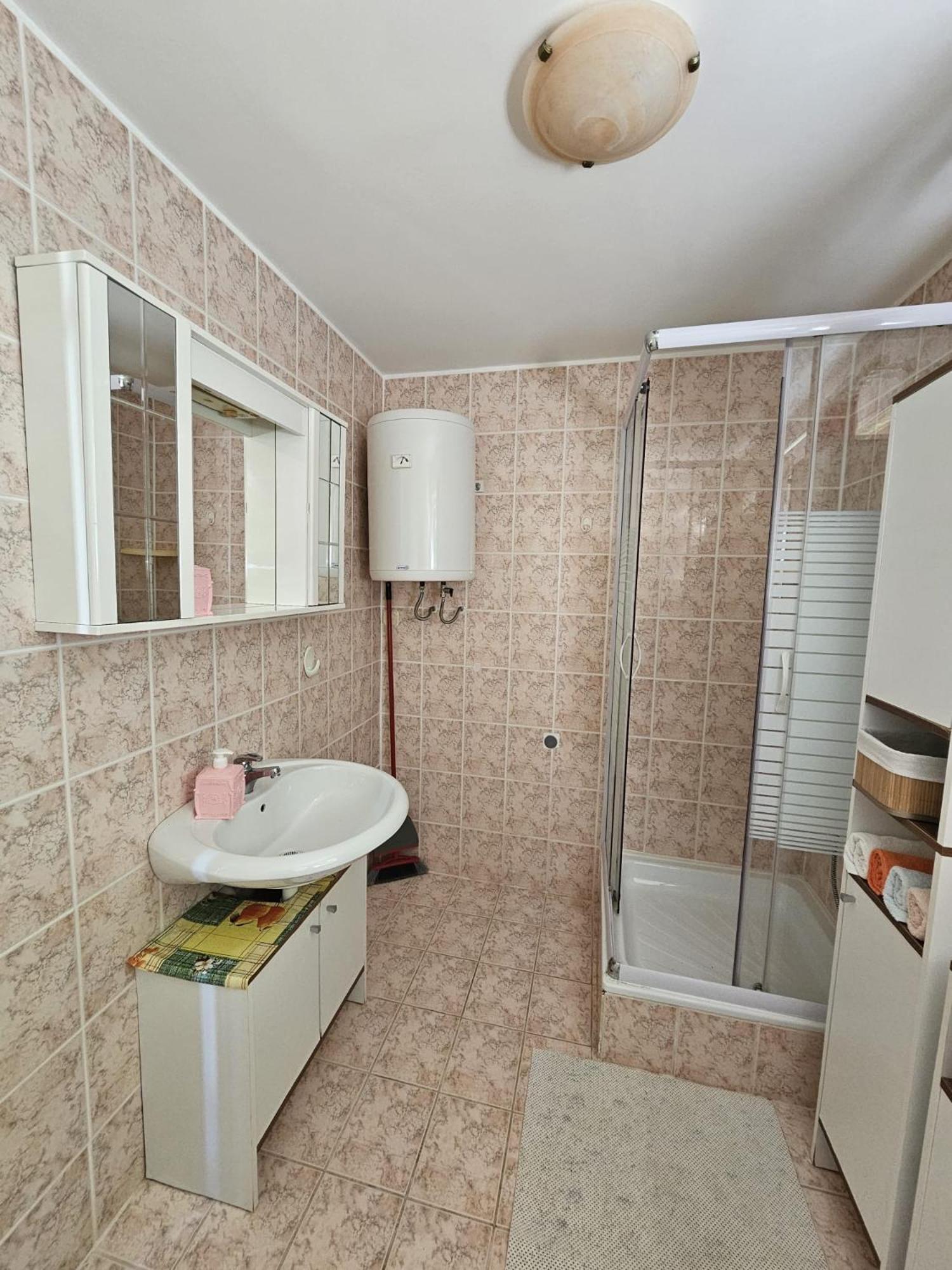 Studios Dolcek Крвавица Экстерьер фото